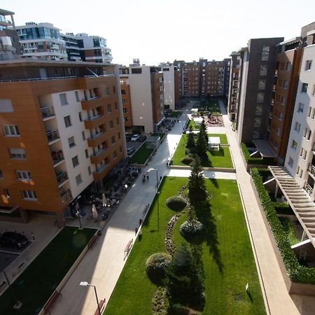 A Blok New Modern - Free Garage Parking, Comfortable, Quiet With A Park View Belgrade Extérieur photo